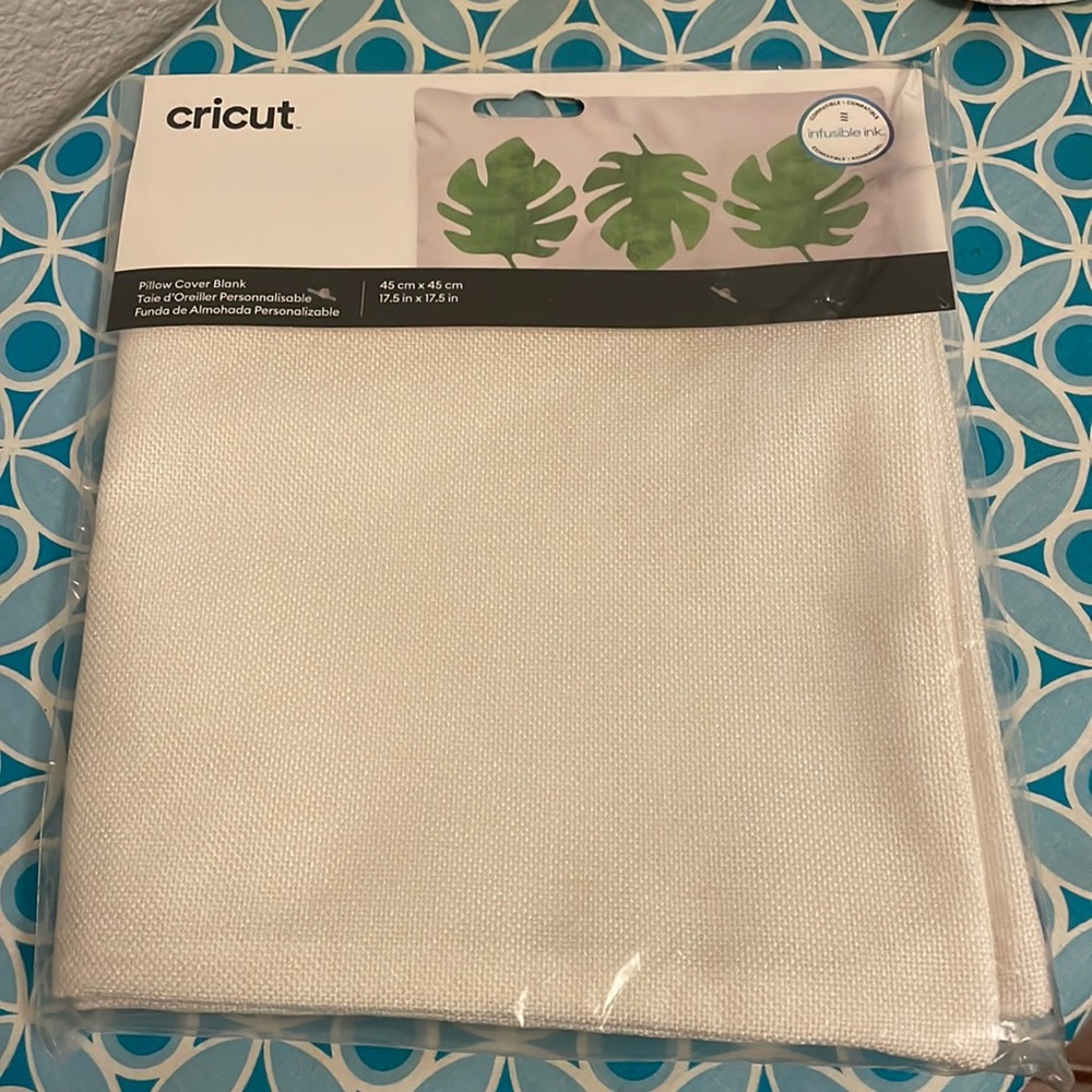 NEW! Cricut Pillow Sham Blank - 17.5 x 17.5- CREAM
